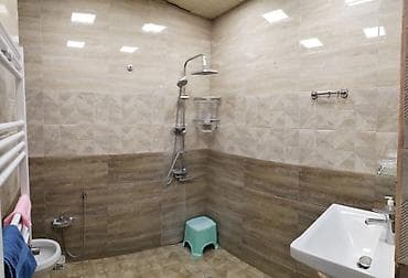 Metroya və nəgliyati yaxın ərazidə yerləşir vasitəçilərin xaiş edirəm — 2