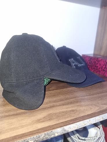 Original ARMANI JUNIOR İki ədəd “AJ” loqolu kepka. Bir ədədi qara — 2