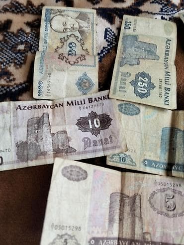 gumus pullar: Kolleksiya üçün köhnə Azərbaycan manatları – müxtəlif nominallar və — 1