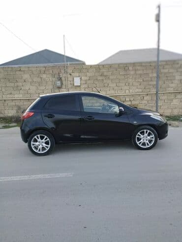 əllə çəkilmiş maşın şəkilləri: Mazda 2: 1.5 л | 2009 г. Хэтчбэк — 8
