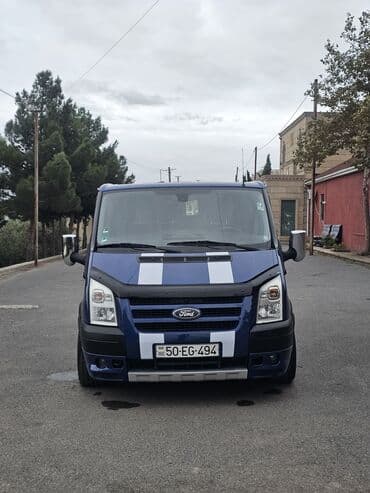 Ford Transit yük/furqon - Kuzov: qapalı furqon, orta ölçülü yük