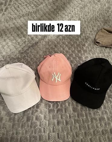 baş geyimi: 3 ədəd beysbol papağı seti: - Rənglər: ağ, çəhrayı (ön hissədə “NY” — 1