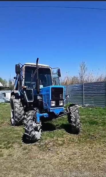 opel guzgu: Belarus MTZ 82.1 traktor - 4x4 (ön aparıcı), universal kənd — 1