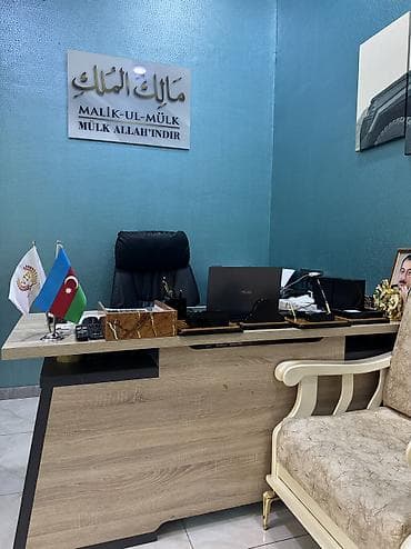 Müdür masasi satılır Az istifadə olunub Ofisə aid başqa mebellerədə — 1