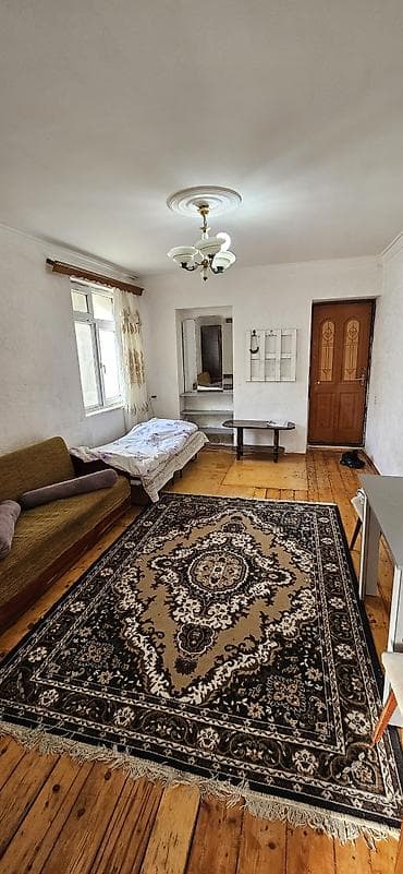 Гаражи: Qara Qarayev metrosunun yanı Ayla şadliq sarayı ile üz üzə olan yol — 7