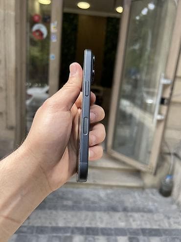 iphone s16: IPhone 16, 128 GB, Black Titanium, Zəmanət, Simsiz şarj, Face ID — 4