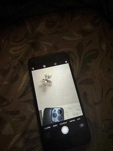 ipone 10: IPhone 8 Plus, Qara — 3