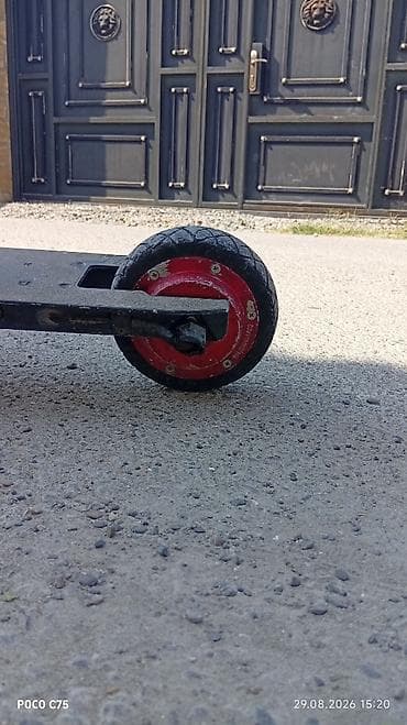 elektro akustik gitara: Skuter – şəhərdaxili qısa məsafələr üçün yığcam və praktik model - — 2