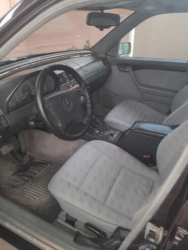 mersedes c200: Mercedes-Benz C‑Class (W202) sedan - Kuzov: 4 qapılı sedan, tünd — 6