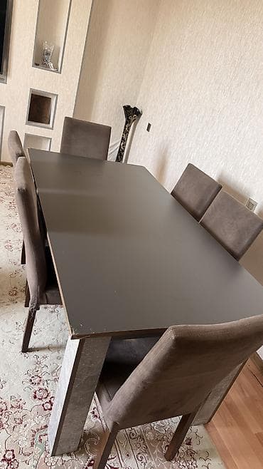 usdul usdol: Qonaq otağı üçün, İşlənmiş, Açılmayan, Kvadrat masa, 6 stul — 2