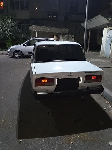2107 tekeri: VAZ (LADA) 2107: 1.7 l | 2000 il 180000 km Sedan — 5