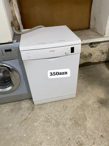 Bosch brendinə aid ağ rəngdə qabyuyan maşın. Bu model yığcam dizayna