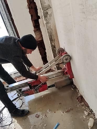 tap az laminat: Beton və kərpicdə almaz karotla dəlik açma xidməti - Su ilə soyudulan — 1