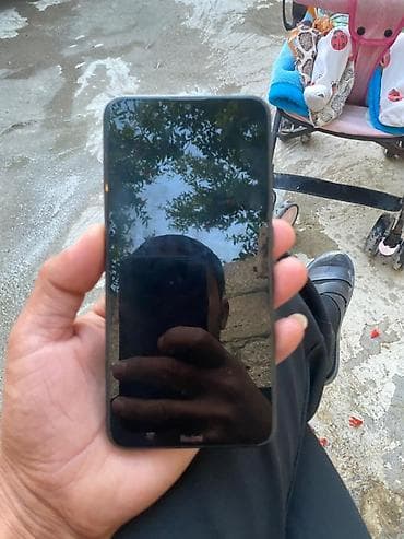 Xiaomi Redmi 8A smartfon - Ekran: 6.22" HD+ (su damcısı tipli — 1