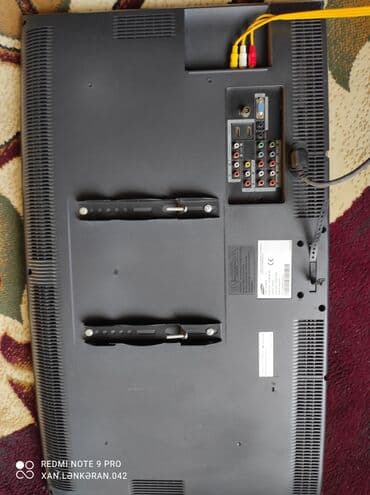 samsung s4 mini ekrani: İşlənmiş Televizor Samsung LED ekran 82" HD (1366x768), Ünvandan götürmə — 2