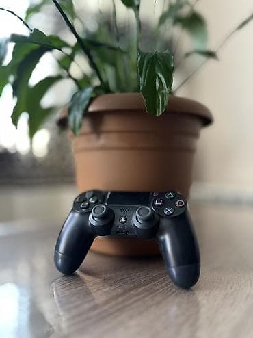 ps4 pes19: Sony PlayStation DualShock 4 simsiz oyun pultu - Rəng: qara - — 1