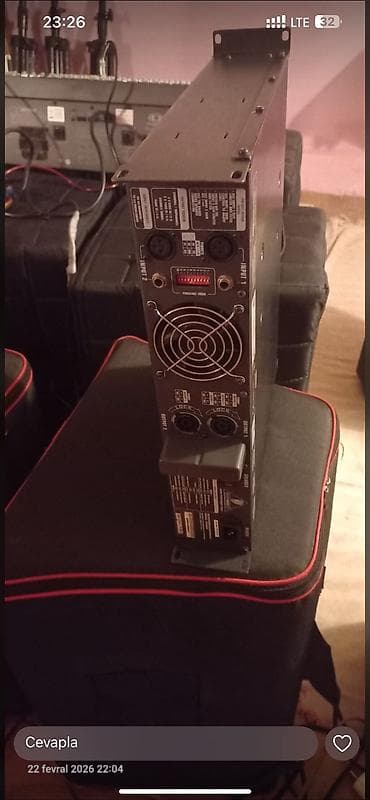 işlenmiş kalonka: Salam kaneç behringer 4 minlik kaneçdir usdada olmuyub tezeliyinden — 2