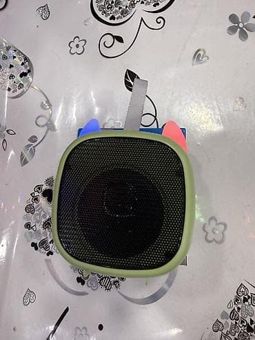 uşaqlar ucun qulaqciq: S-31 mini Bluetooth dinamik - Daşına bilən kvadrat korpus, üst — 3