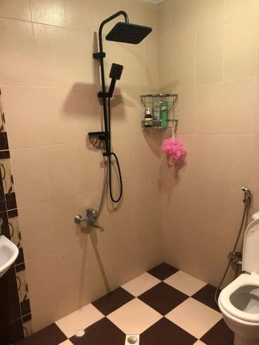 аренда дома на длительный срок: Ev tibb universitetin yaxininda Asan xidmətin qarsisinda yerlesir her — 4