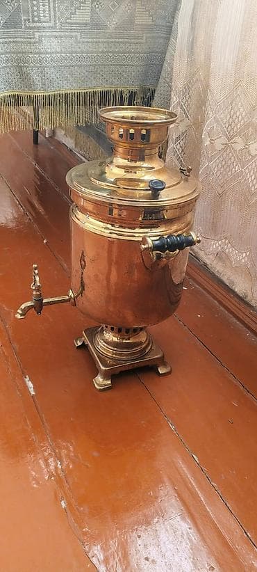 qedim samovar satisi: Mis samovar – klassik rus üslubunda, kömür/odunla işləyən model — 6