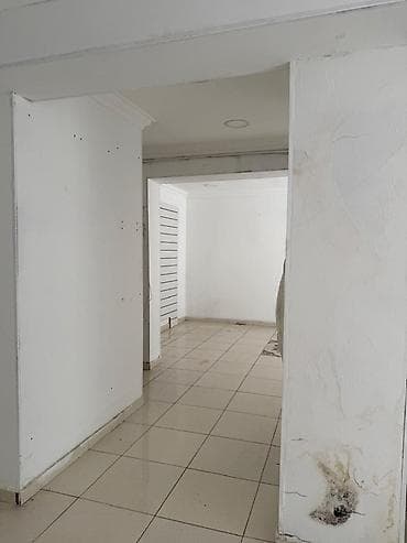 avto karavan: İcrayə verilir - Yerləşmə: yaşayış binalarının 1-ci mərtəbəsi, səkinin — 9