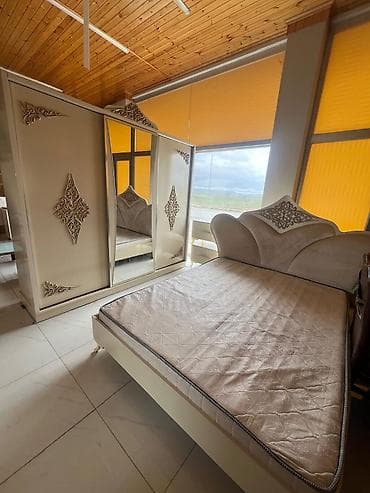 gen: İkinəfərlik çarpayı, Dolab — 1