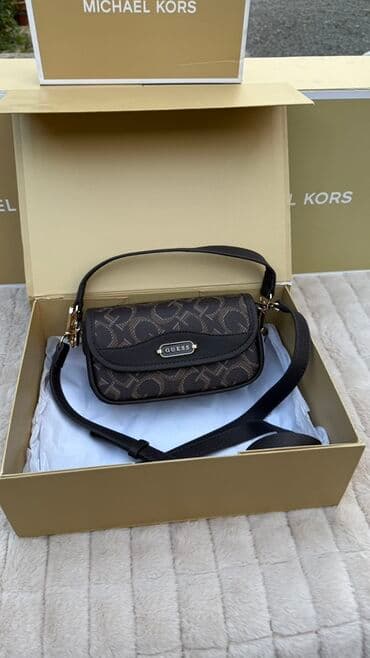 qaşlı canta: Çiyin çantası, Guess — 2