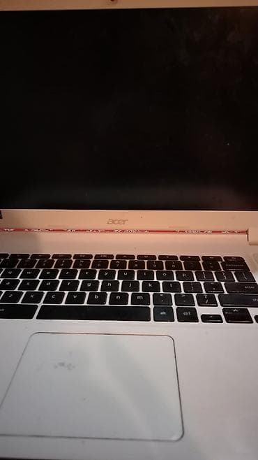 lenovo log 15: Acer noutbuk - Model xətti: Acer (şəkildə loqo görünür) - Korpus — 1