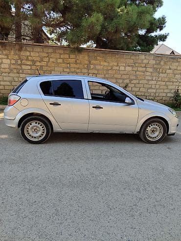 x5 disk: Opel Astra: 1.3 l | 2006 il 377000 km Hetçbek — 1