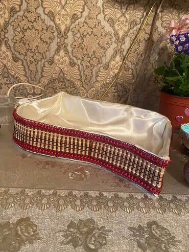 Bayram xoncasiyumurta qabibayram aksesuarlari her biri ayri lalafo.az -da Bayram xoncasiyumurta qabibayram aksesuarlari her biri ayri