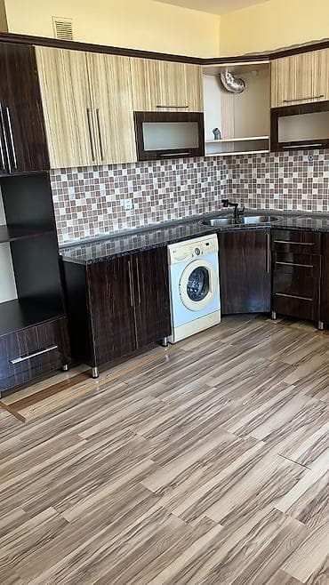 berde ev: Xırdalan 8 saylı məktəbin yanı 9/6 mertebesinde 2 otaqli ev 450 azn — 2