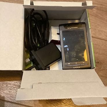 sony a6000: Sony Xperia 1 — 4