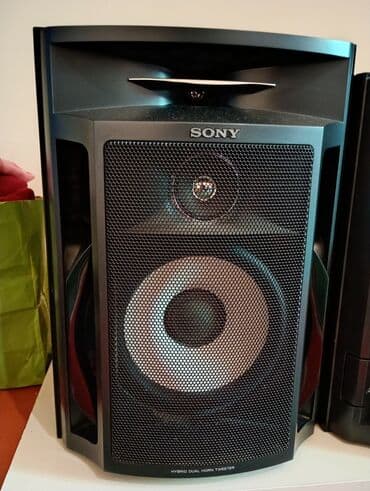 səs yazma studiyaları: Sony musiqi mərkəzi, DVD oxuyucusu və uzaqdan idarəetmə pultu ilə — 5