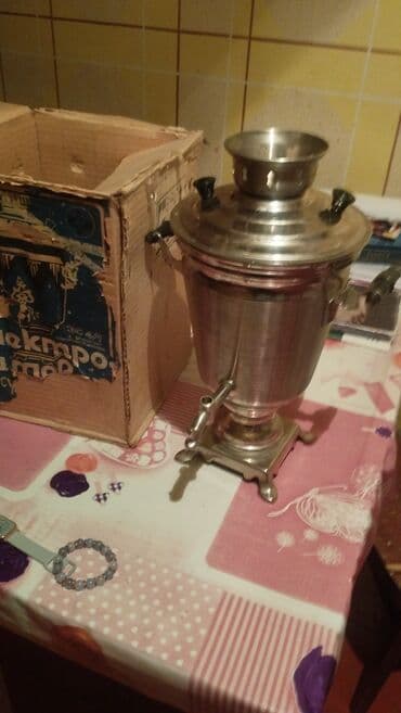 qadınlar üçün noutbuk ryukzakları: Məhsul: Sovet istehsalı elektrik samovarı (Электросамовар) Təsvir: - — 1