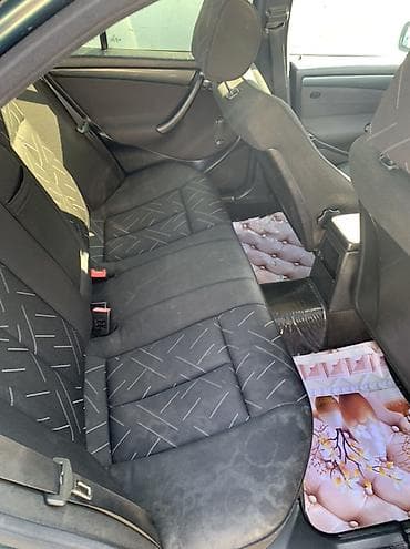 bmw e30 satilir: Mercedes-Benz C 200, 97 ci il, sport madel, kraskasi gün vurduqu üçün — 4