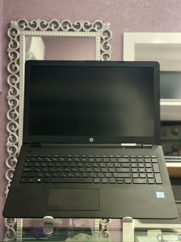 hp pavilion ekran: ◽Model : Hp Laptop 15-bs0xx ◽Prosessor : İntel i7-7500U 2.7GHZ ◽Ekran — 1