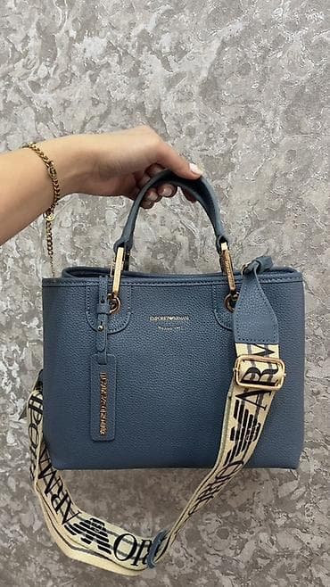 Emporio Armani premium qadın çantası
Lasvegasdan alınıb