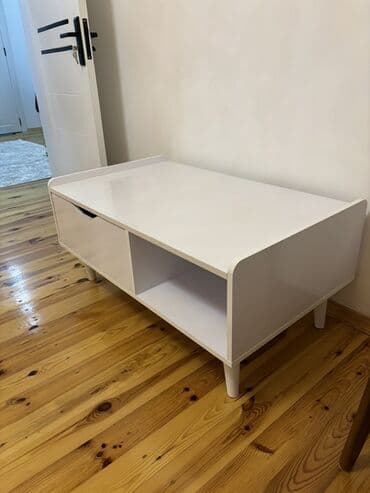 ag tut: Düz masa, Açılmayan, Təkərsiz, Parlaq laminat — 2