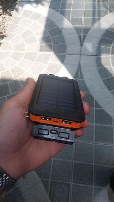 Günəş enerjili powerbank – açıq hava və səyahət üçün Xüsusiyyətlər: - — 4