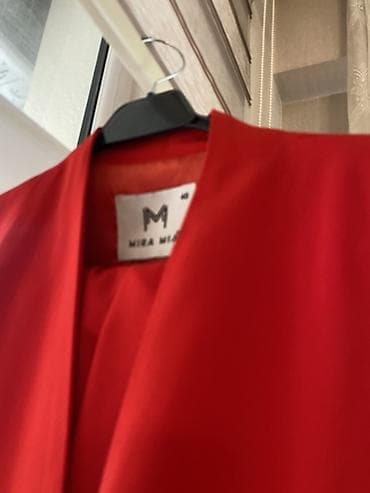 desd paltarlar: Mira Mia qadın kostyumu – qırmızı rəngdə şık dəst - Üst: düyməsiz — 7