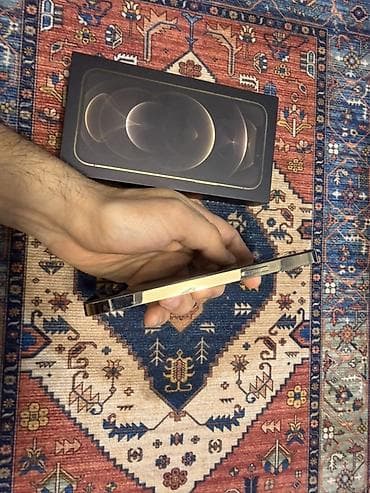 iphone 12 mini satilir: IPhone 12 Pro, Qızılı, Face ID — 3