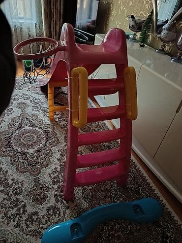 детская водная горка: Uşaq oyun komplekti – slayd və basketbol səbəti ilə - Material — 1