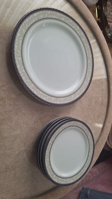 Çaydanlar və qəhvədanlar: Zərif süfrə dəstləri 1) Qrafin və badə dəsti - Şüşə qrafin: kəsimli — 5