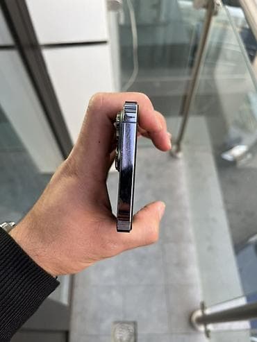 ipone 14: IPhone 14 Pro, Deep Purple, Face ID — 3