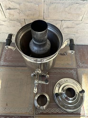 ev kamera: Klassik kömür/sobada yanan samovar - Material: parıldayan metal — 4