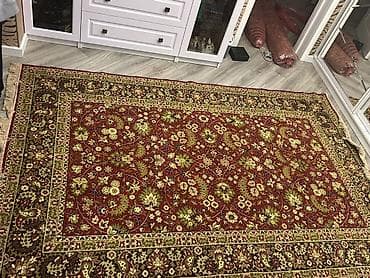 Ənənəvi naxışlı xalça - Rəng: dərin qırmızı fon, zeytun-yaşıl və krem — 2