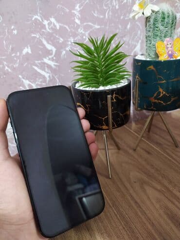 keysi: IPhone 15, 128 GB, Qara, Simsiz şarj — 3