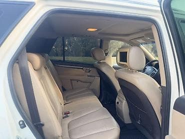 Hyundai: Hyundai Santa Fe: 3.5 l | 2010 il Krossover — 7