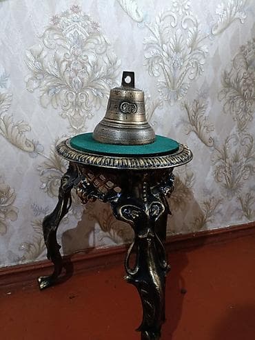 əntiq mebel: Kolokolçik Latun — 1