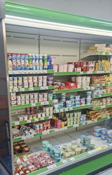 soliton soyuducular: Soyuducu vitrin daxilində yerləşdirilmiş müxtəlif növ kolbasa — 3